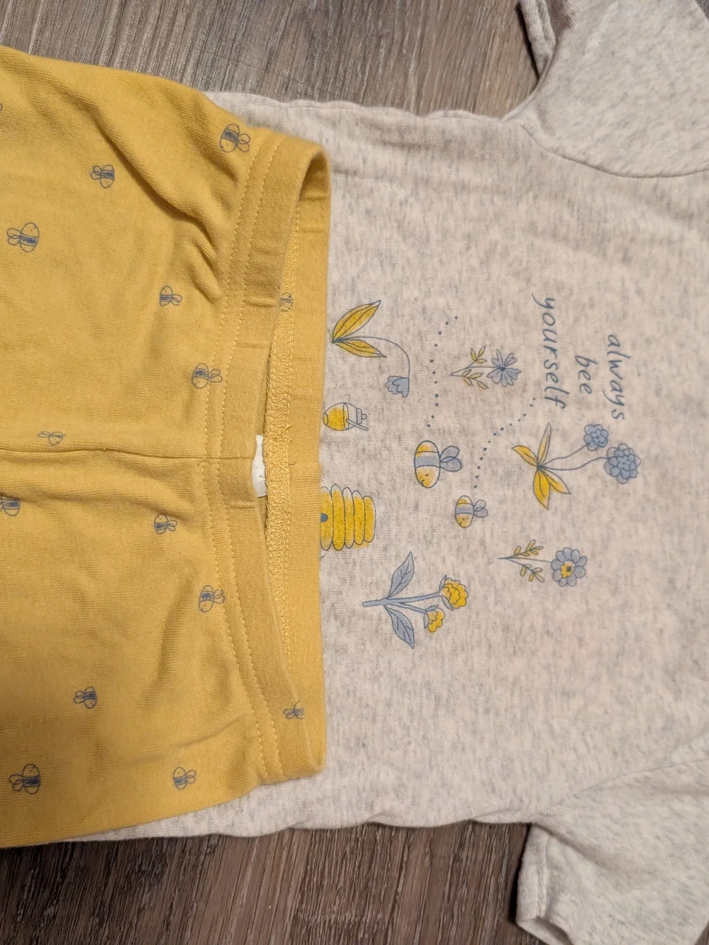 Girls Heather Cream & Yellow Bee Pajama Set